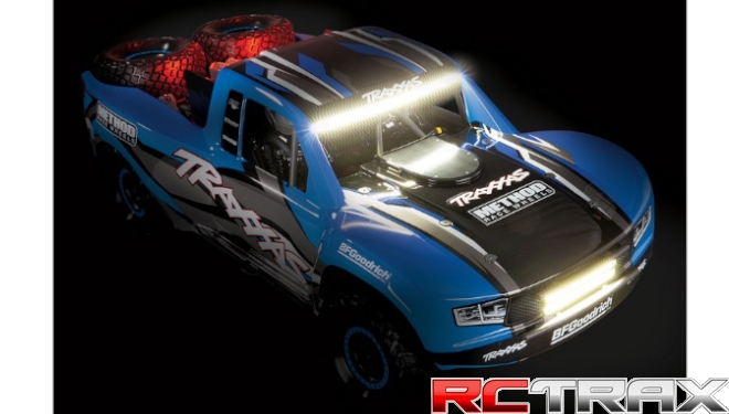 TRAXXAS 85086 UNLIMITED DESERT RACER blue + LED
