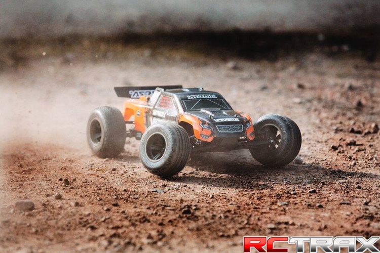 Model RC ARRMA Vorteks Mega 2WD ST RTR 1/10