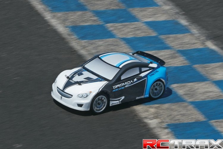 Model RC Dromida Touring Car 4WD RTR