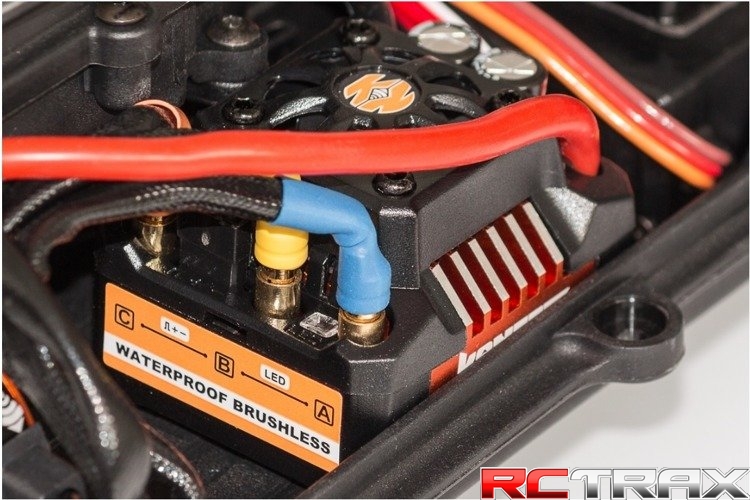 Model RC Hobbytech BX8 SL 1/8 + ładowarka i akumulator