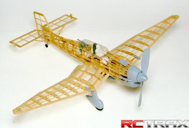 Samolot z balsy Guillow's Junkers Ju-87 Stuka rozpiętość 870mm