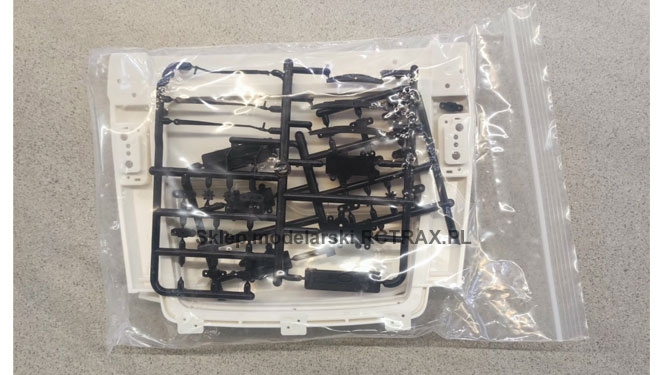 Karoseria ABS (twarda) LAND ROVER DISCOVERY 5-drzwiowa WB 313 mm