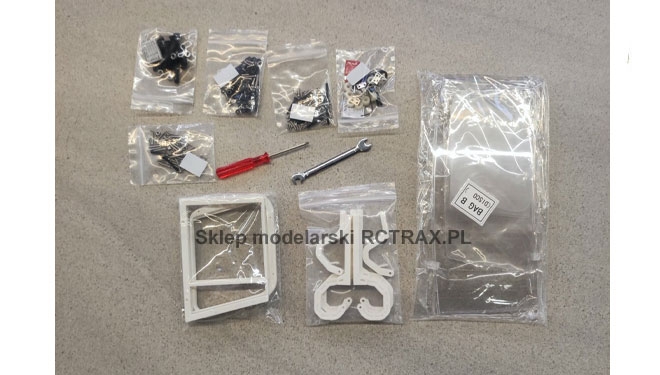 Karoseria ABS (twarda) LAND ROVER DISCOVERY 5-drzwiowa WB 313 mm