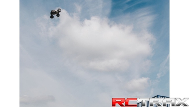 NOTORIOUS ARRMA 6S V5 BLX 1:8 4WD RTR