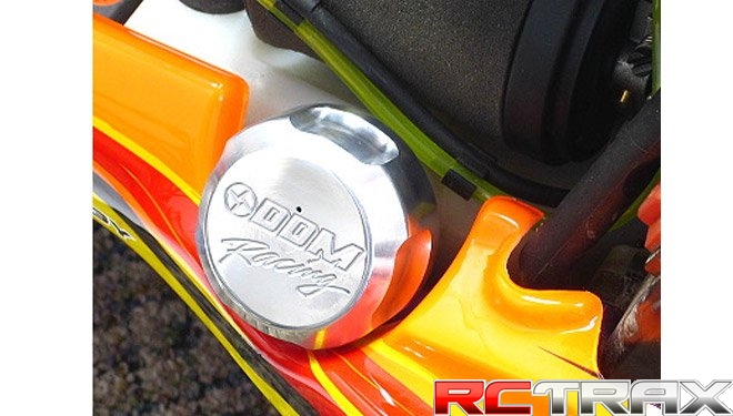 Korek wlewu paliwa Baja 5B/5T czerwony