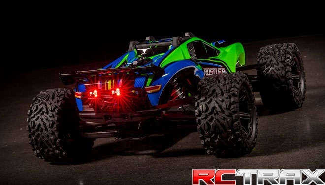 TRAXXAS 1/10 RUSTLER 4X4 XL-5 - green  + oświetlenie LED