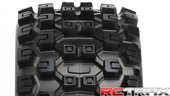 PRO-LINE hex 24mm 10131-13 komplet kół Badlands MX43 Pro-Loc All Terrain