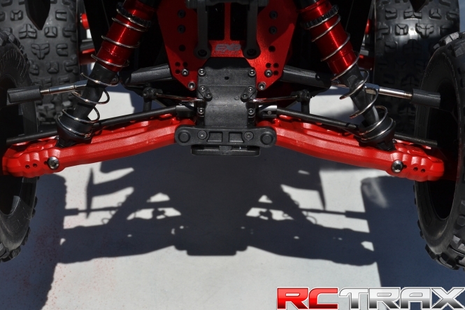 RPM81729 Wahacz tylny dolny czerwony (2) Wersje V5/EXB 6S ARRMA Kraton Outcast Notorious FT&Ta