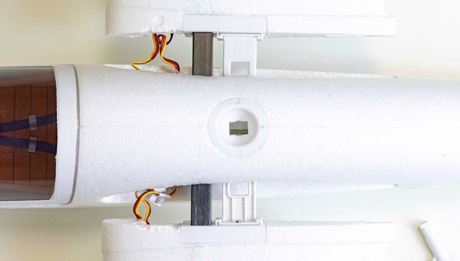 Szybowiec elektryczny Robbe Modellsport ASW 15B