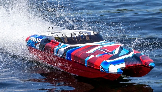 TRAXXAS DCB M41 łódź zdalnie sterowana